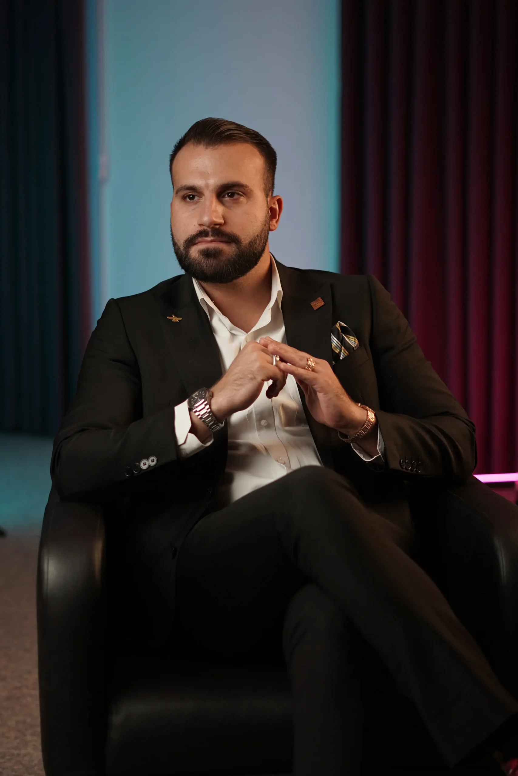 دکتر امیرعباس نیک مرد